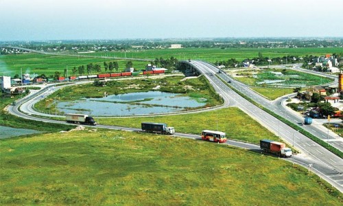 Nam Định kêu gọi đầu tư hàng loạt siêu dự án tỷ đô
