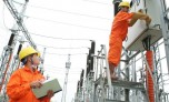 Khách hàng nào được giảm tiền điện trong 7 tháng liên tiếp?