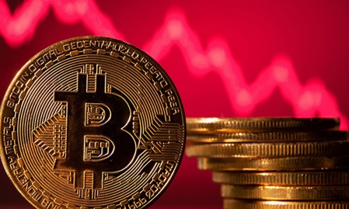 Nhà đầu tư ảm đạm khi Bitcoin lại giảm sâu hơn 3.000 USD