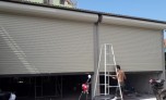 Nhu cầu lắp đặt cửa cuốn tăng cao, người dân 'sập bẫy' hàng kém chất lượng