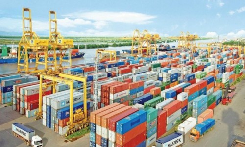 Nửa đầu tháng 8, trị giá xuất nhập khẩu giảm 18%