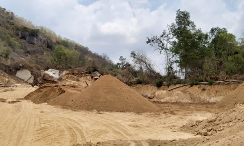 Tăng thuế xuất khẩu cát tự nhiên, giảm thuế suất đồ trang sức