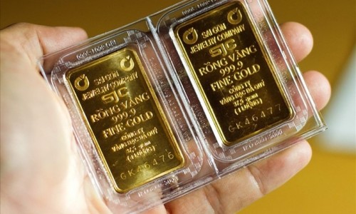 Giá vàng bất ngờ tăng vọt, tiềm ẩn nhiều nguy cơ rủi ro