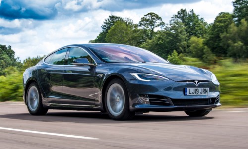 Tesla triệu hồi hơn 475.000 xe điện do nguy cơ va chạm