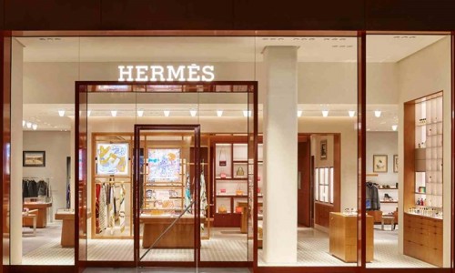 Hermès, Richemont và loạt thương hiệu cao cấp dừng kinh doanh ở Nga