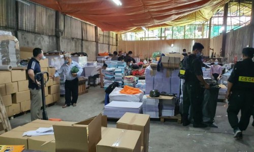 Vụ đường dây sách giả lớn nhất cả nước: Khởi tố thêm 22 người