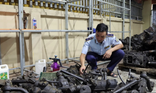 Hưng Yên: Phát hiện 10 tấn phụ tùng ôtô đã qua sử dụng, không rõ nguồn gốc