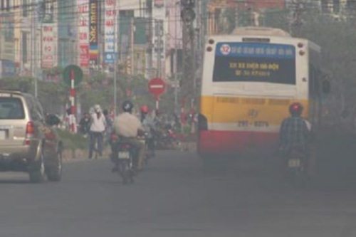 Tin tức Hà Nội: Công an sẽ xử phạt xe xả khói đen, quá niên hạn