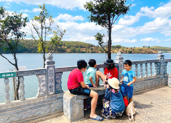 Bộ Tài chính nói gì việc Hiệp hội Du lịch Tp.HCM kiến nghị miễn giảm 50% thuế GTGT?