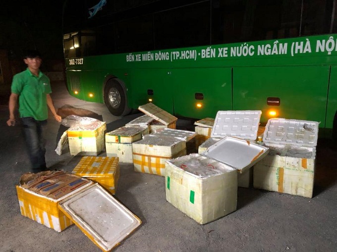 Nghệ An: Bắt vụ vận chuyển thực phẩm bẩn không rõ nguồn gốc xuất xứ