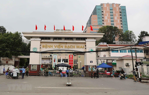 Hơn 200 người xin nghỉ việc, Giám đốc Bệnh viện Bạch Mai nói gì?