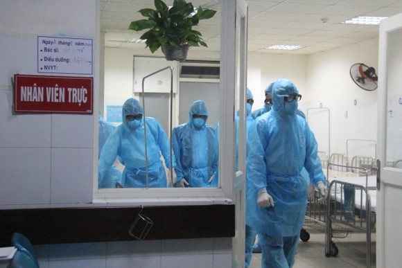 Chiều 2/5: Việt Nam ghi nhận 20 ca mắc mới, trong đó có 8 ca trong cộng đồng