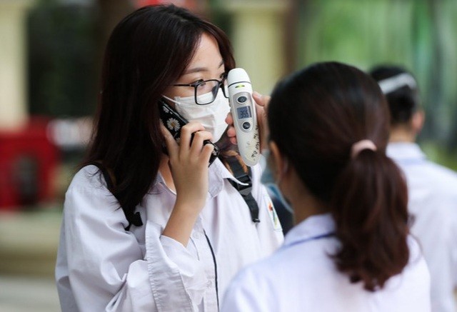 Hà Nội: 4 học sinh lớp 12 dương tính với SARS-CoV-2