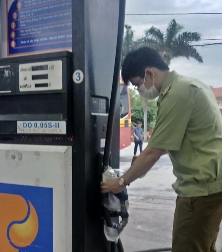 Nam Định: Phát hiện hơn 20.000 lít dầu Diesel không đảm bảo chất lượng