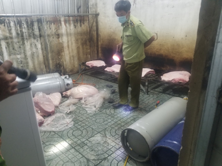 Bình Phước: Ngăn chặn kịp thời gần 700kg thịt lợn không qua kiểm dịch