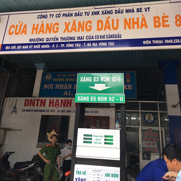 Vũng Tàu: Bán xăng dầu kém chất lượng, 2 cửa hàng bị phạt hơn 400 triệu đồng