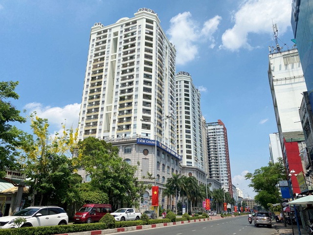 Vàng tiếp tục tăng vọt, nhà đầu tư tràn hy vọng