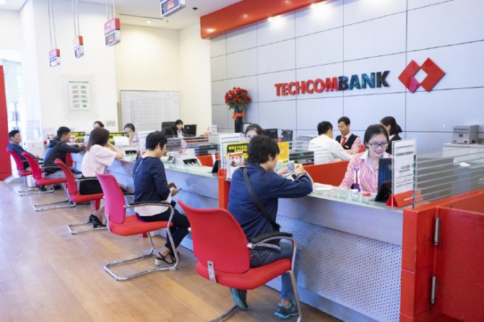 Techcombank phản hồi gì khi khách hàng tố đưa "giang hồ" tới đòi nợ?