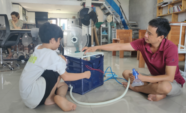 Sáng chế mới của cậu học sinh lớp 6: Quạt mini chống nóng dành cho y bác sỹ