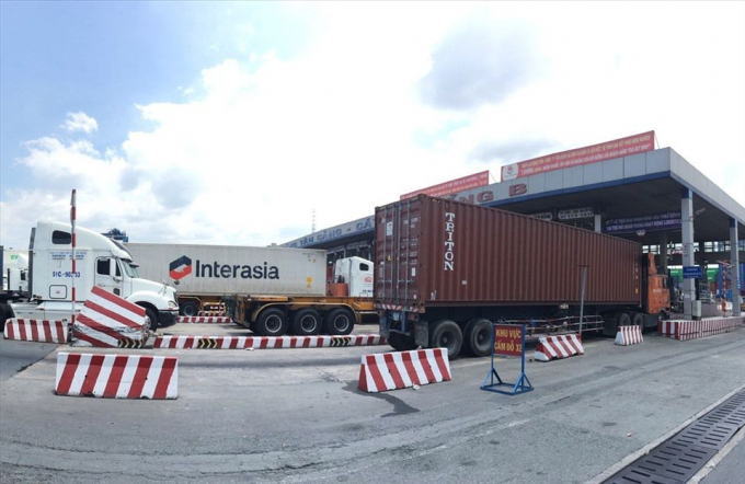 Tp.HCM: Không thể tạm dừng thu phí cảng biển