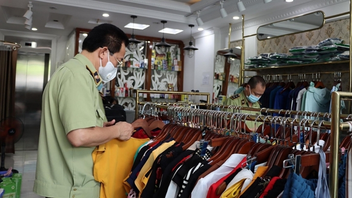 1 ngày, QLTT Hà Nội và Hưng Yên thu giữ hơn 40 tấn hàng hóa vi phạm