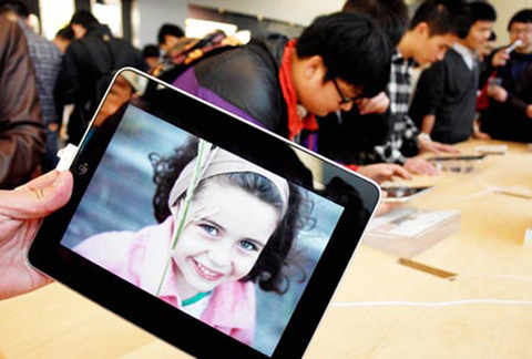 Sau vụ tranh chấp bản quyền kéo dài, Apple sẽ được bán lại iPad từ 27/7