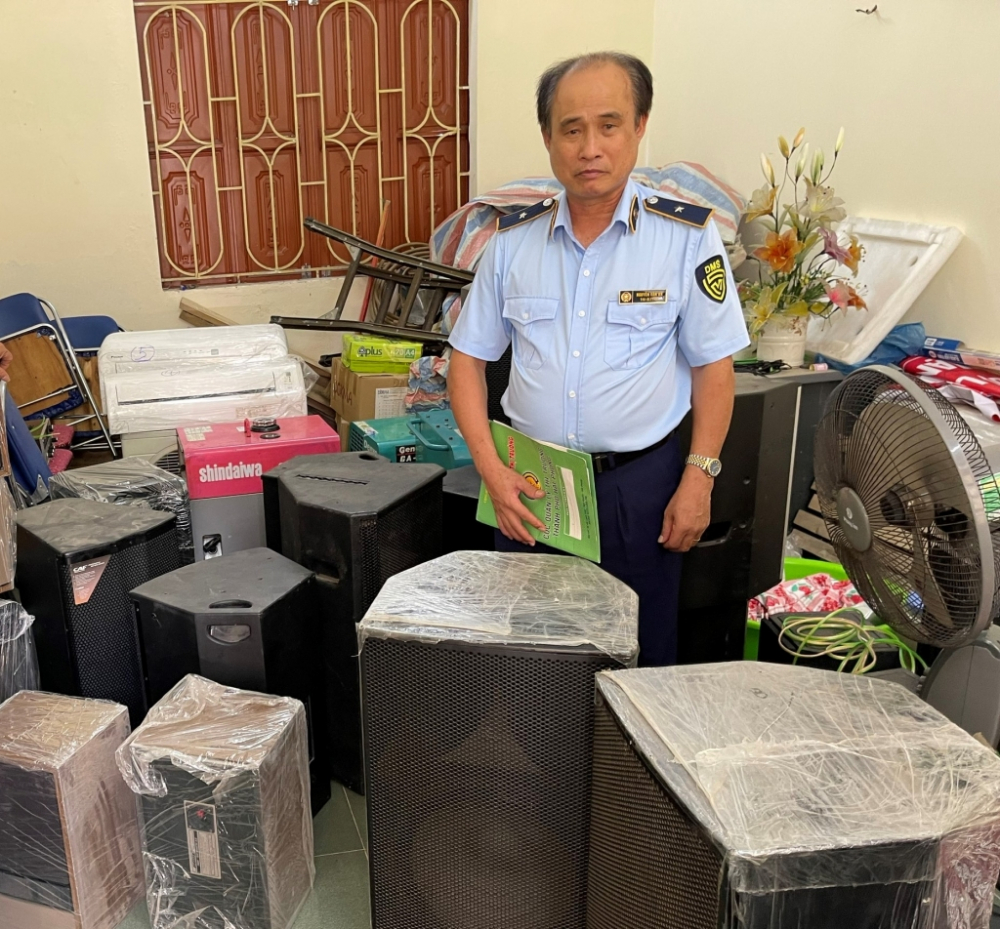 Hải Phòng: Bắt giữ số lượng lớn máy phát điện và hàng điện tử đã qua sử dụng