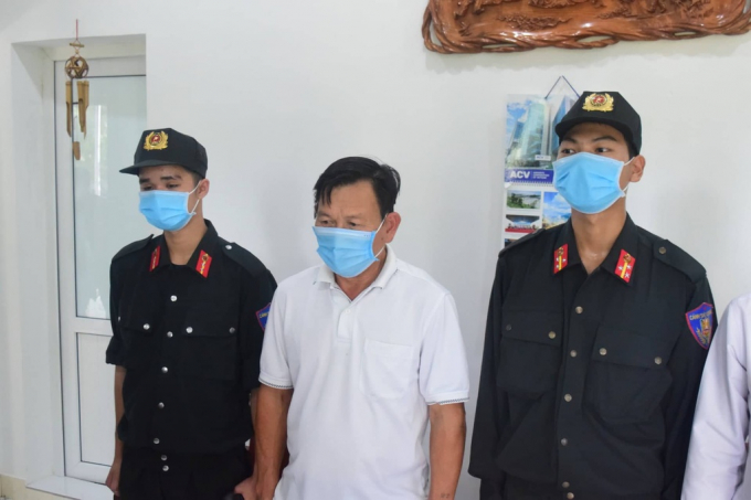 Bắt nguyên Giám đốc, Phó giám đốc Cảng hàng không quốc tế Phú Bài