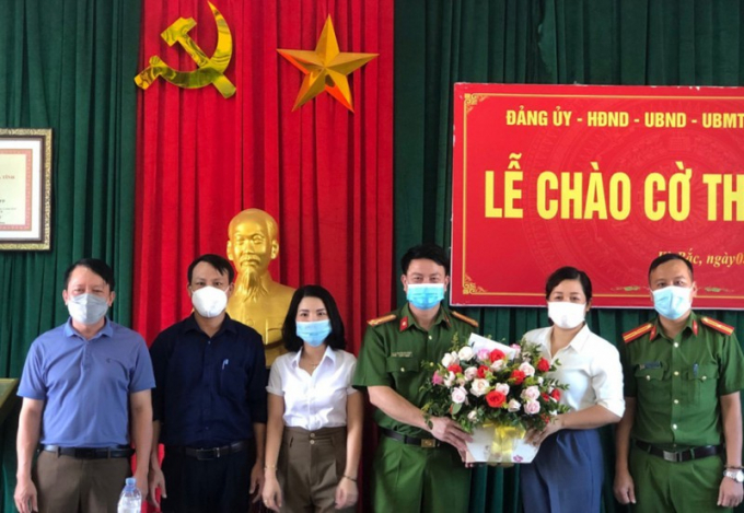 Hà Tĩnh: Khen thưởng nữ cán bộ Qũy tín dụng khống chế cướp