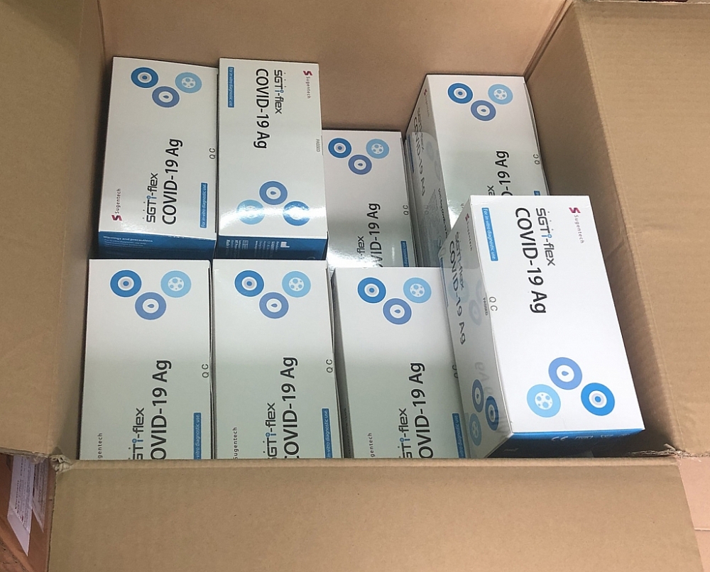 Quảng Bình: Kịp thời bắt giữ 1.000 bộ kit test nhanh Covid-19 có dấu hiệu nhập lậu