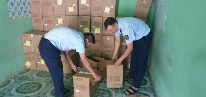 Hưng Yên: Bắt lô 3.000 thiết bị đo nồng độ oxy và nhịp tim không rõ nguồn gốc