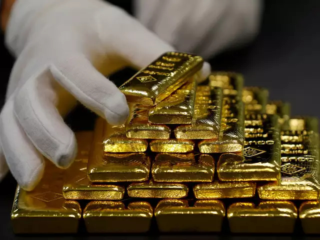 USD tăng trở lại, giá vàng bất ngờ suy yếu nhanh