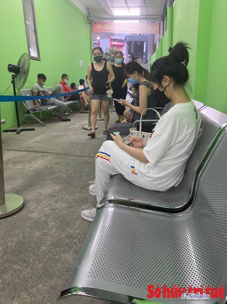 Bệnh viện Đa khoa Chữ Thập Xanh ngang nhiên vi phạm quy định phòng chống dịch?