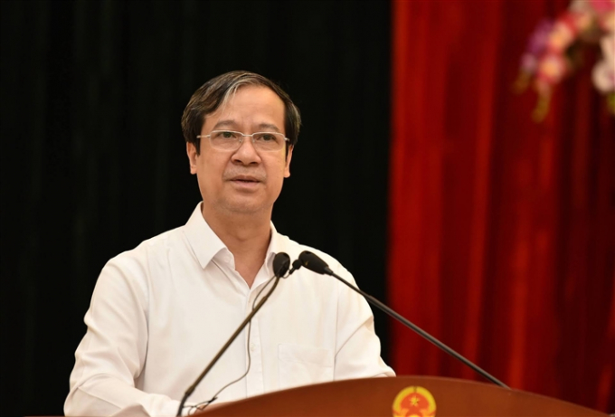 Bộ trưởng GD&ĐT đề nghị Hà Nội xem xét cho học sinh ngoại thành đi học trở lại