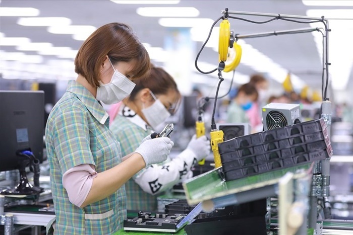 Chưa nhận được tiền hỗ trợ thất nghiệp sau 30/11, người lao động cần làm gì?