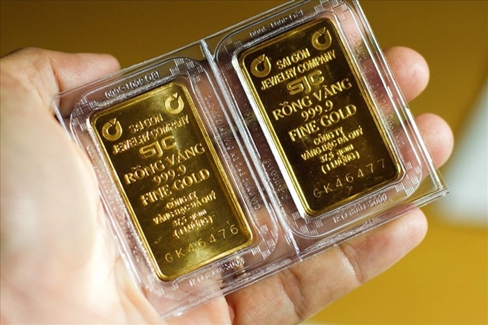 Giá vàng bất ngờ tăng vọt, tiềm ẩn nhiều nguy cơ rủi ro