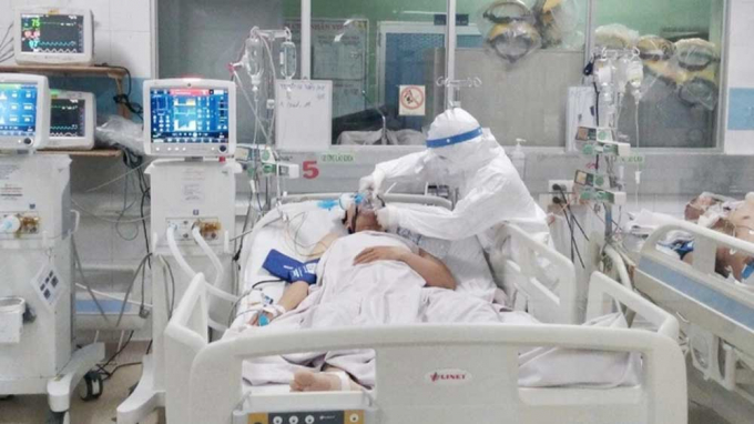 Thủ tướng "thúc" Bộ Y tế có giải pháp kiểm soát, đẩy lùi các trường hợp nhiễm Covid-19 chuyển nặng và tử vong