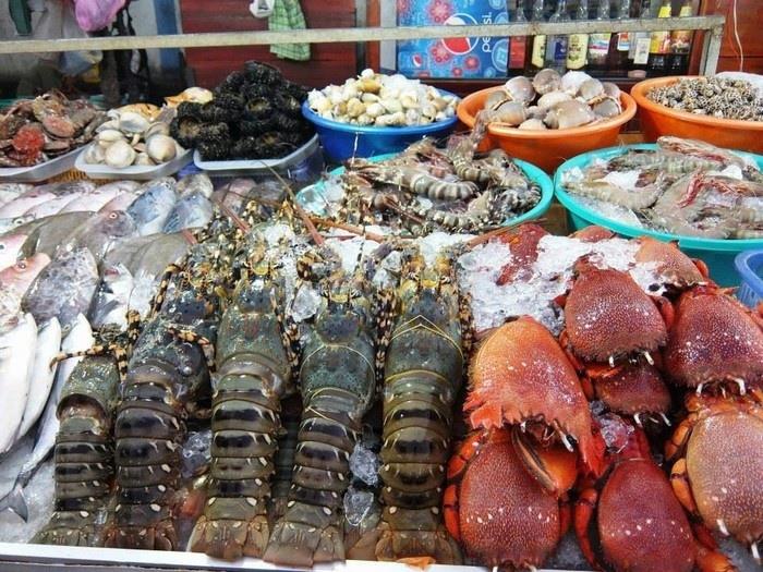 Sát Tết, giá hải sản đồng loạt giảm mạnh
