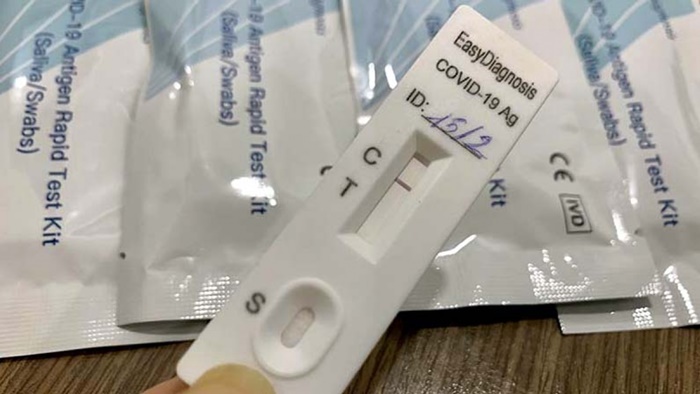 Giá kit test Covid-19 tăng mạnh, Hà Nội ra chỉ đạo khẩn