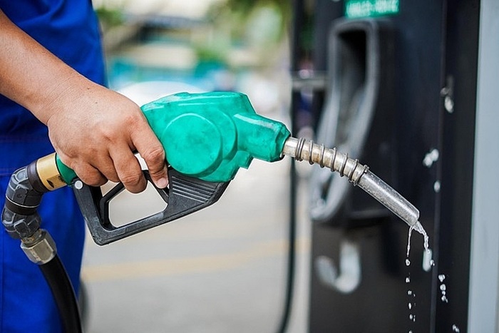 Giá xăng dầu 6/3: Giá dầu thô tiếp tục 'chiếm sóng', tăng thêm gần 7%