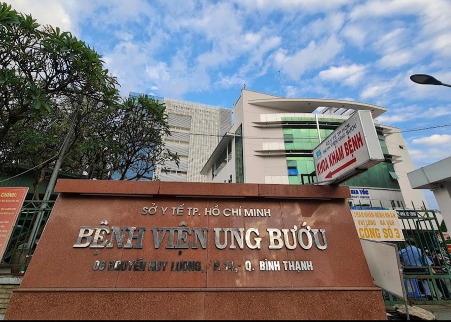 Bệnh viện Ung Bướu TP.HCM nói gì về thông tin 'câu' bệnh nhân ra ngoài mổ?