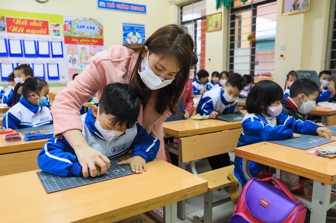 Hà Nội: Học sinh lớp 1 đến lớp 6 trở lại trường từ 6/4