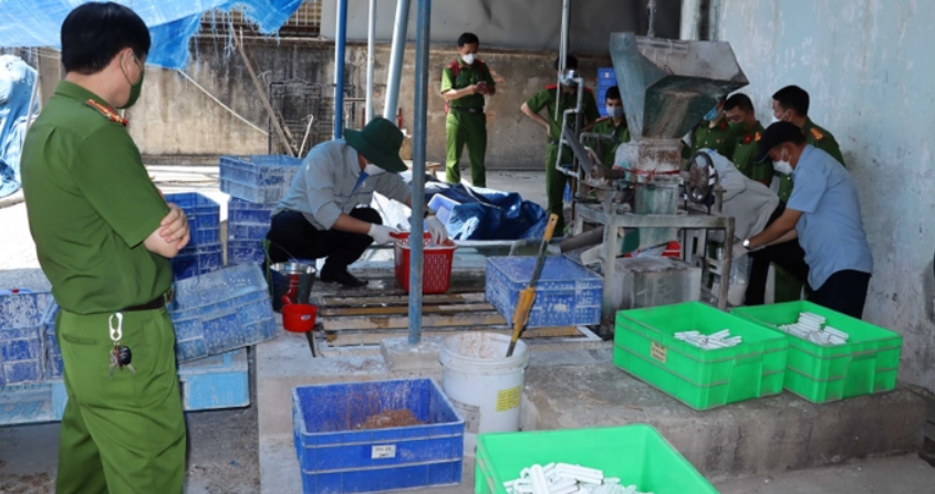 Công ty Bóng đèn Điện Quang xả thải ra môi trường trái quy định