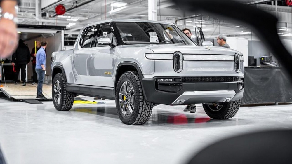 Rivian triệu hồi xe tải điện R1T do lỗi cảm biến túi khí