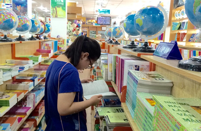 Bộ GD&ĐT chỉ đạo việc sử dụng sách giáo khoa và sách tham khảo