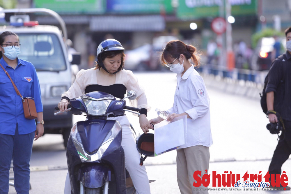 Đề Toán kỳ thi tốt nghiệp THPT Quốc gia 2022 có độ phân hóa cao
