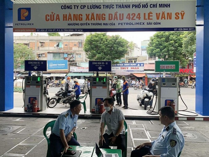 Bộ Công Thương chỉ đạo xử lý nghiêm nếu cửa hàng để hết xăng 2 ngày