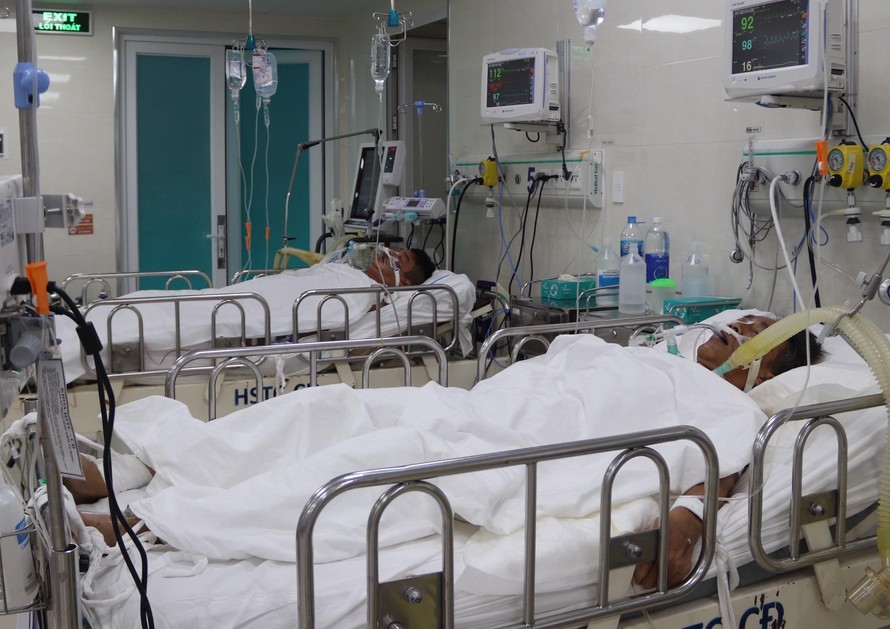 Cảnh báo tình trạng ngộ độc do rượu pha chế từ cồn công nghiệp