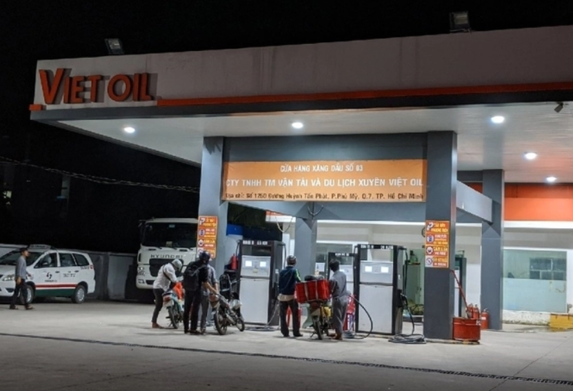 7 doanh nghiệp đầu mối xuất nhập khẩu xăng dầu bị tước giấy phép