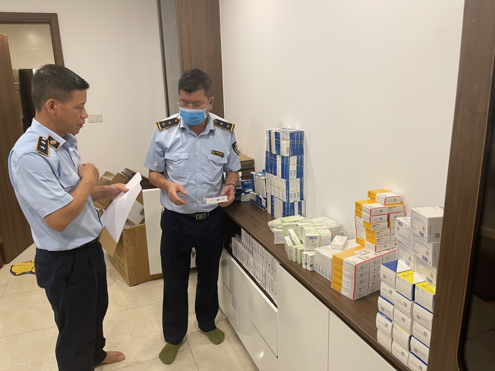 Hà Nội: Phát hiện kho thuốc tây bất hợp pháp trong căn hộ chung cư